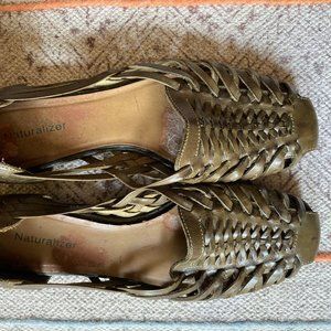 Naturalizer Huaraches